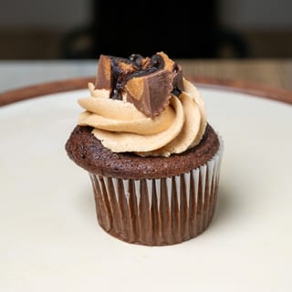Choc/Van Cupcake